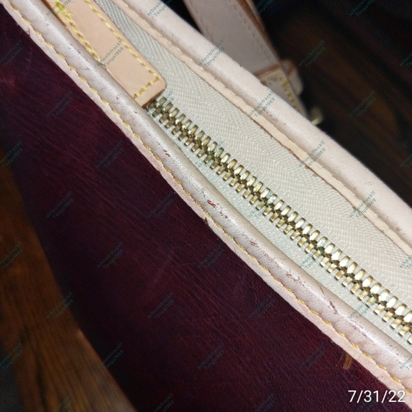 Rare large vintage Dooney & Bourke Hobo - Picture 9 of 13